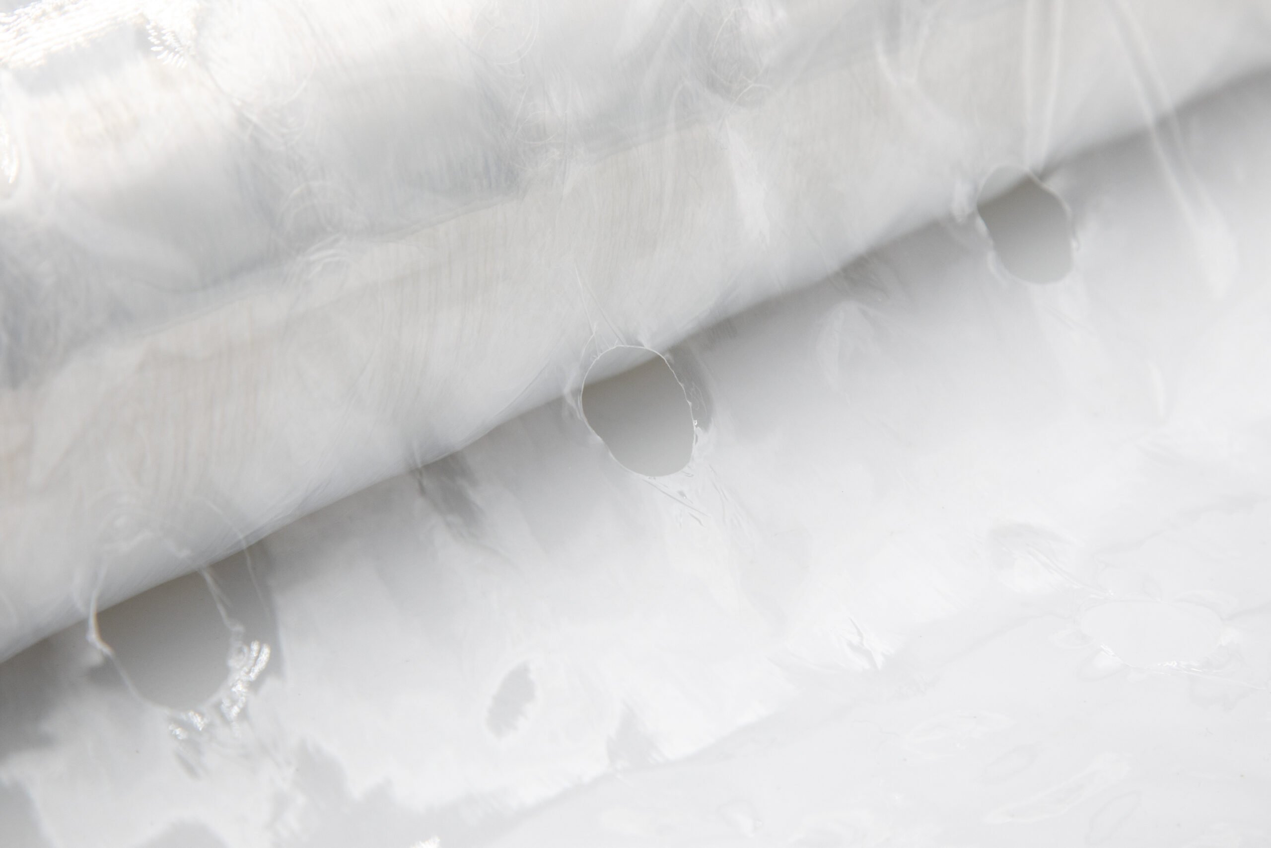 Film manual macroperforat